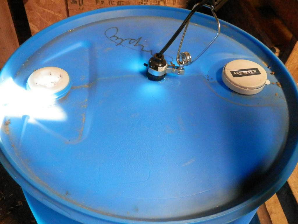 New pics of this months kids (and warming barrel) - Goats